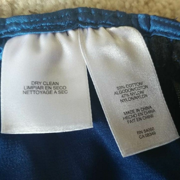 Blue and black lace pencil skirt - Picture 3 of 4